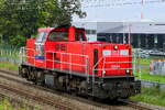 The DB Cargo Belgium 6504 on route out of the port of Antwerp.