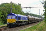 The Railtraxx PB03 (266 007) with the daly zink ore train from Nystar Balen (B) to the port of Antwerp.