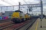 On 21 May 2014 one of many zinc ore trains from Budel passes Antwerpen-Berchem with 7779 leading.