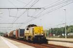 NMBS 7861 hauls a mixed freight through Antwerpen-Luchtbal on 10 June 2006.