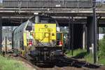 Lineas 7841 was also part of the steel train, hauled by 7856 through Antwerpen-Noorderdokken on 14 July 2022.