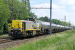 De HSL België 7838 met een tanktrein naar de haven van Antwerpen. NMBS Klasse 77: tussen 1999 en 2005 werden 170 van deze diesellocomotieven gebouwd door Siemens-Vossloh. Nummers: 7701 tot 7870. Maximaal snelheid: 100 km/u. Vermogen: 1150 kW. Sommige zijn nog in dienst bij de NMBS, anderen zijn in dienst bij Infrabel, BLS Cargo Nord heeft er 3, Certus Rail heeft er 3 in dienst, de meeste zijn in dienst bij Lineas. Lijn 27A bij Antwerp Airport. 16-06-2026