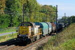The Lineas 7770 with a short steel train to the port of Antwerp. Siemens-Vossloh NMBS serie 77-78 build in 2002 with construction N� 1000987. NMBS Class 77: between 1999 and 2005  170 of these diesel locomotives were build by Siemens-Vossloh. Numbers: 7701 to 7870.  Max speed: 100km/h. Power: 1150kW.  110 are in service at Lineas, 37 are in service at the NMBS, 23 are in service at Infrabel, BLS Cargo Nord have 3, Certus Rail have 3 in service.  Line 27A at Antwerp Airport. 29-09-2026 
