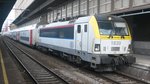 Intercity Antwerpen to Charleroi-Sud at Bruxelles-Midi station. Siemens Eurosprinter 1830 and cars M6. Friday 30th september 2016