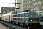 On the evening of 16 September 2004 SNCB 2017 has arrived at Luxembourg Gare. The Belgian M-6 coaches were relatively standard for one return IC Luxembourg<->Bruxelles.