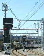 The SNCB 2318 pushes an IC over the ramp by Liège. 
30.03.2009