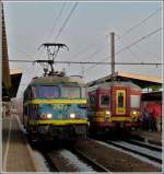 HLE 2627 and AM 62 166 pictured together in Denderleeuw on March 24th, 2012.