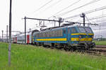 On 22 May 2014 NMBS 2758 stands near Antwerpen Noorderdokken.