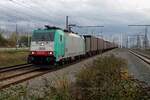 On 19 September 2016 CoBRa 2808 hauls the Volvo container train (recognisable for the dark red containers) through Antwerpen-Luchtbal and gets photographed from the platform 5/6.