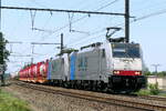 The Lineas 186 510 and 186 xxx double traction for the daily BASF shuttle from BASF Antwerpen to BASF Ludwigshafen.