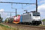 The Lineas 186 422 with the daily BASF shuttle from BASF Antwerpen to BASF Ludwigshafen. Bombardier Traxx F140 MS2e build in 2015 with construction N� 35180. Line 27A at Antwerp Airport. 10-08-2026