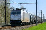 Lineas 186 421-4 Bombardier Traxx on his way to the Antwerp harbor.