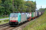 The RTB Cargo Belgium 186 233 with a Hupac train on route to the port of Antwerp. Bombardier Traxx F140 MS build in 2009 with construction N� 34482. Line 27A at Antwerp Airport. 15-09-2026