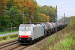 De BLS Cargo 186 495 met een tanktrein op weg naar de haven van Antwerpen. Bombardier Traxx F140 MS2e gebouwd in 2018 met constructienummer 35533. Lijn 27A bij Luchthaven Antwerpen. 20-10-2026