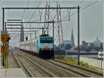 . The TRAXX HLE 2836 is hauling the IC Brussels - Amsterdam through the station Antwerpen-Luchtbal on June 23rd, 2010.