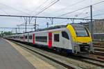On 22 May 2014 NMBS 08 010 leaves Brugge Centraal.