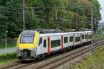 The NMBS 08110 on route from Antwerpen-Berchem to Lier station. Siemens Desiro ML build in 2012. NMBS Class MR08 (EMU08) Desiro ML : Between 2011 and 2016  305 of these EMU (Electric Multi Unit) were build. The first 105 by Siemens, the last 200 by Bombardier. Numbers: 08001 to 08210 and 08501 to 08595. Number of carriages: 3. Length: 79,90m. Number of seats: 280. Max speed: 160km/h. Power supply: n� 08001 to 08210: 3000V , n� 08501 to 8595: 3000V en 25kV. Line 27A at Antwerp Airport. 14-09-2026