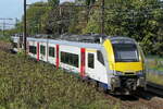 The NMBS 08588 on route from Lier to Antwerpen-Berchem station. Siemens Desiro ML build in 2014. NMBS Class MR08 (EMU08) Desiro ML : Between 2011 and 2016  305 of these EMU (Electric Multi Unit) were build. The first 105 by Siemens, the last 200 by B ...
