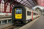 The NMBS 559 at platform 4 level +1 at Antwerpen Centraal. NMBS Class MS96 (MR96/EMU96) : A total of 120 of these EMU (Electric Multi Unit) where build between 1996 and 2000 by Bombardier Brugge. Numbers: 441 to 490 and 501 to 570. Number of Carriage ...