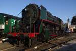 The very last NMBS/SNCB steam  loco in normal service was 29.013 in 1966, one of about 280 1D US engines. As the only one of this class in Belgium, she became instantly a designated museum loco even before the last official scheduled steam trip to Dendermonde. On 21 September 2019 she was guest with the CFV3V and receives attention at Mariembourg. Another member of this type rides in HUngary as 411.118 'Truman'. 