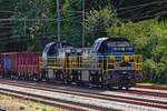 Lineas 7789 is seen at Tilburg-Universiteit on a very sunny 30 July 2019.