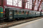 Kunglig vagn nr 3 utställd på Antwerpen Centraal för 100 år av NMBS.
