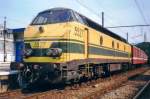 Scanned picture of NMBS 5527 with M2-stock at Liége-Guillemins on 13 July 1999. 