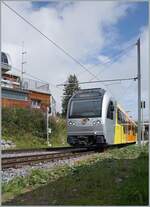 The BLM Be 4/6 101 'Eiger' on the way from the Grütschalp to Mürren is leaving the  Winteregg station.

08.08.2024