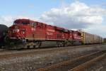 CP 8886 (ES44AC) and SOO 6043 (SD60) before an Autorack-train at 14.09.2010 on Smith Falls, ON. 