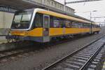 On a rainy 19 September 2017, RegioJet 628 315 leaves Bratislava hl.st. for Komarno.