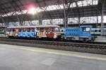 Extra childrens' train with 702 594 stands in Praha hl.n.