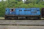 Side view on 742 362 at Luzna u Rakovnika on 25 May 2015.