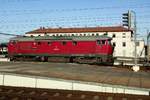 Bardotka T478 1215 runs round through Praha hl.n.