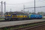 AWT 753 733 hauls PKP Cargo 189 846 through Ostrava hl.n.