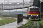 CD 754 049 calls at Ostrava hl.n. on a very rainy 23 September 2017.