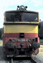 754 024-8 at Bayerisch Eisenstein, September 2nd, 2000.
