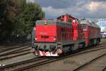 T466.0286 hauls a Taiga Drum out of the little CD works at Benesov u Prahy on 28 September 2025.