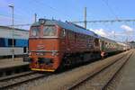 KDS 781 592 gets coupled onto one of about fifteen extra trains near Benesov u Prahy on 28 September 2025 at Benesov u Prahy, center of the STEAM56 train bonanza that saw these many extra trains.