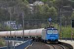 LPG tank train headed by 122 029 is about to pass through Usti-nad-Labem on 23 September 2014.