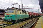CD 130 006 in old colours: on 24 May 2015 she hauls a GATX tank train through Kolín.