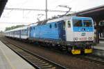 CD 163 088 with push-pull set at Kolin on 12 May 2012.