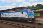 CD 6 193 683 stands at Praha hl.n.
