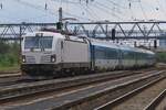 CD 6193 979 enters Chomutov with an InterJet to CHeb on 12 May 2024.
