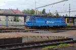 CD Cargo 230 084 passes solo through Bratislava hl.st. on 25 June 2022.