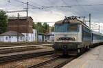 In probably her last year in service on the ytracks between Ceske Budejovice and Jihlava, CD 242 248 enters Jihlava with a fast train from Ceske Budejovice to Brno hl.n. on 29 May 2025 -Jihlava however is the terminus of the loco since the last leap to Brno will be Diesel hauled by a Class 754.