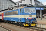 CD 362 052 stands in Praha hl.n. on 8 May 2016.