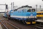 On 4 May 2016 CD 362 023 hauls a railway crane through Ostrava-Svinov.