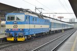CD 362 168 calls at Ostrava Svinov on a rainy 4 May 2016.