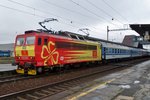 CD 362 121 stands at Ostrava hl.n. on 4 May 2016.