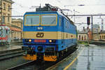 In the pouring rain CD 362 165 enters Brno hl.n. on 22 May 2007.